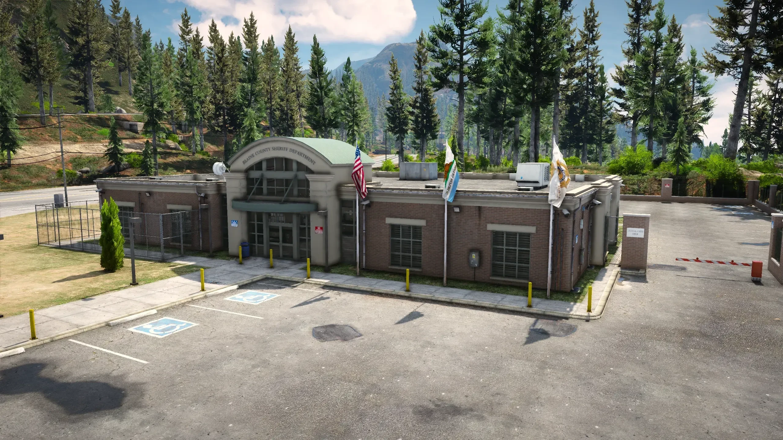 Здание фракции LSCSD в Палето-Бэй